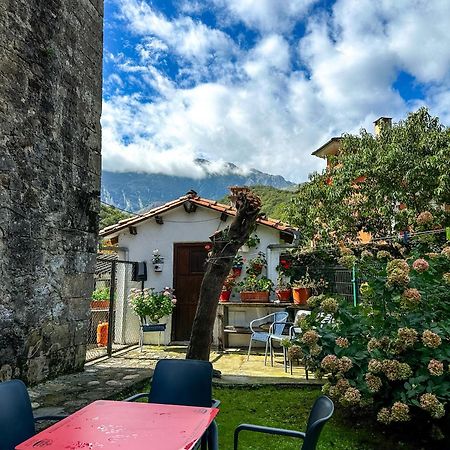 Casa Rural El Torrejon Arenas De Cabrales Luaran gambar