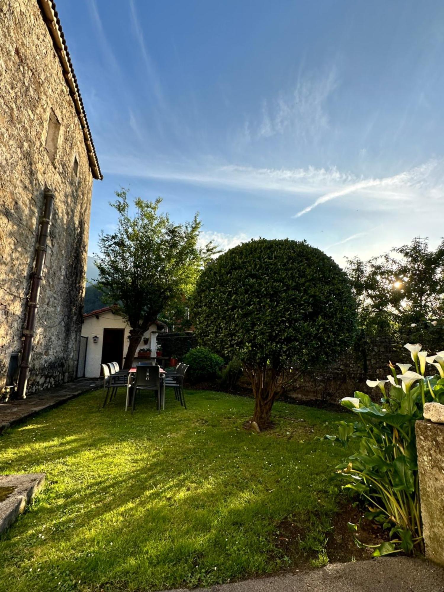 Casa Rural El Torrejon Arenas De Cabrales Luaran gambar