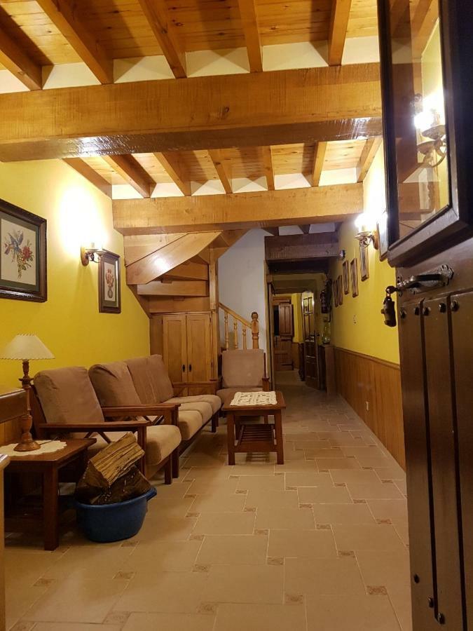 Casa Rural El Torrejon Arenas De Cabrales Luaran gambar